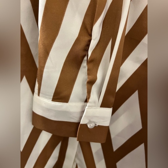 Modern Works Brown and White Print Contemporary Button Down - Picture 7 of 8